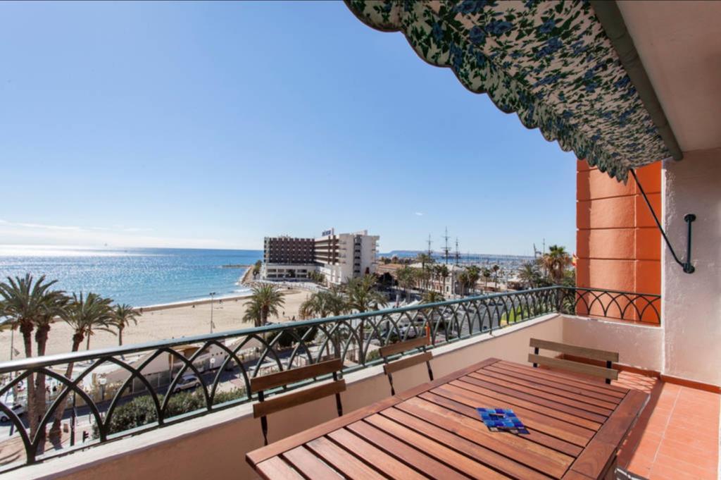 Apartamentos Bahia Alicante Kültér fotó
